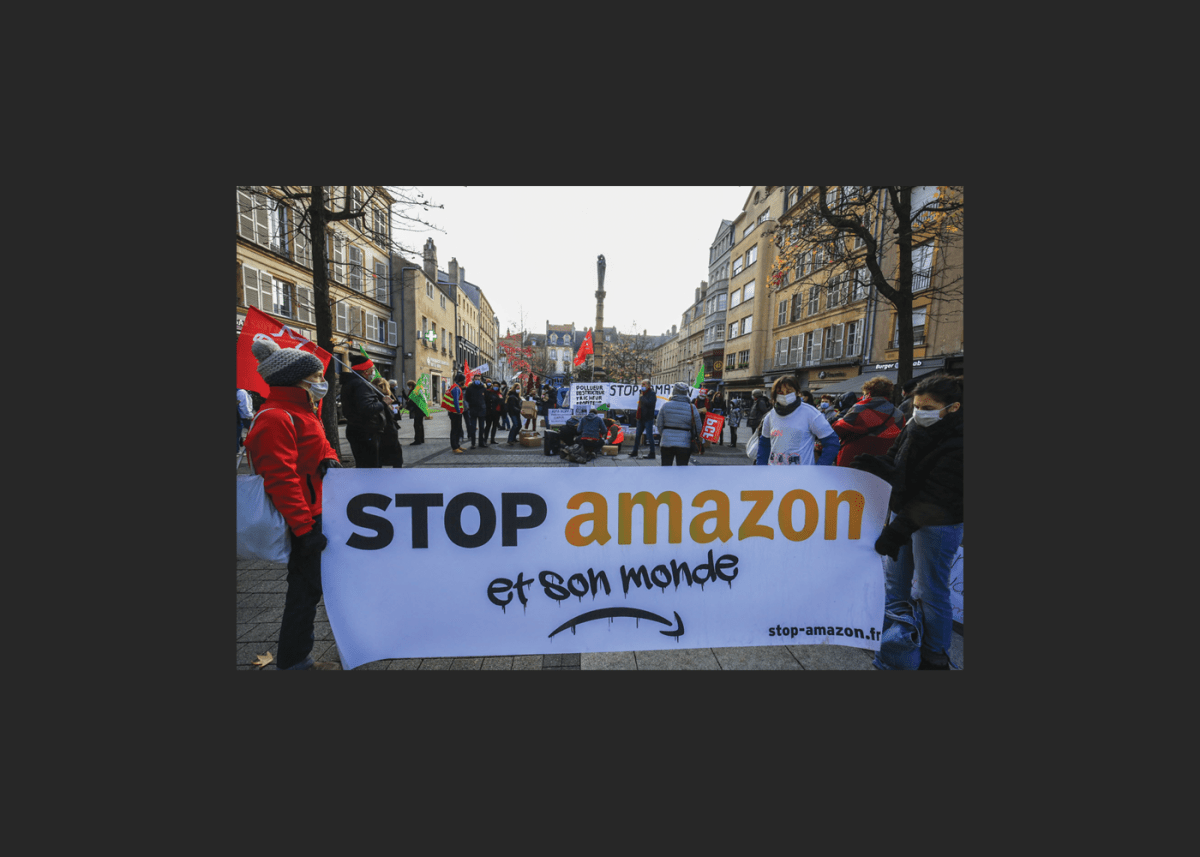 TRIBUNE COLLECTIVE / Débattre et agir pour des alternatives à&nbsp;Amazon